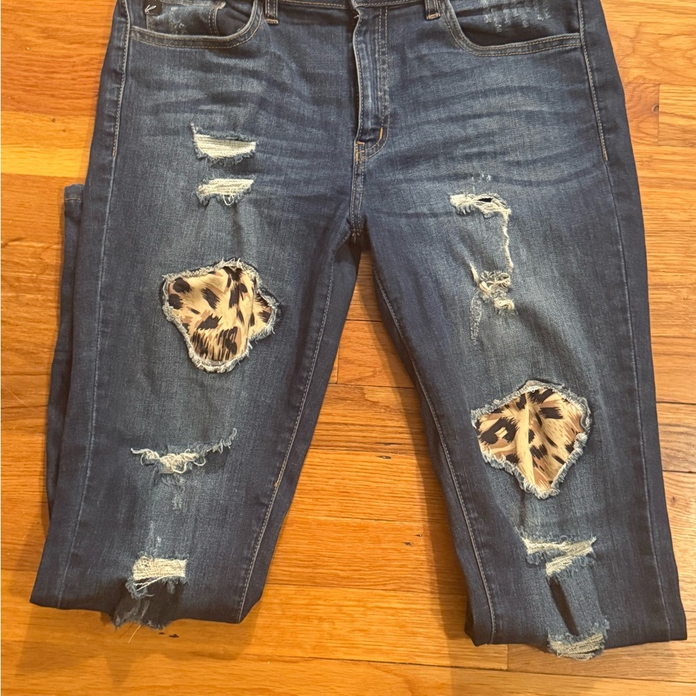 KanCan Distressed Leopard Print Patch Skinny Jeans Dark Wash KC8191D Size 11 29